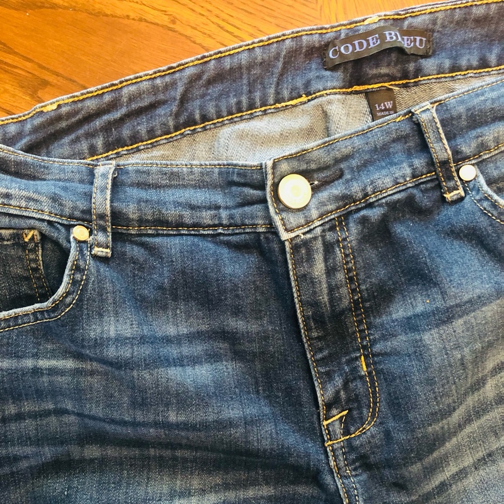 Code Bleu Jeans - image 3